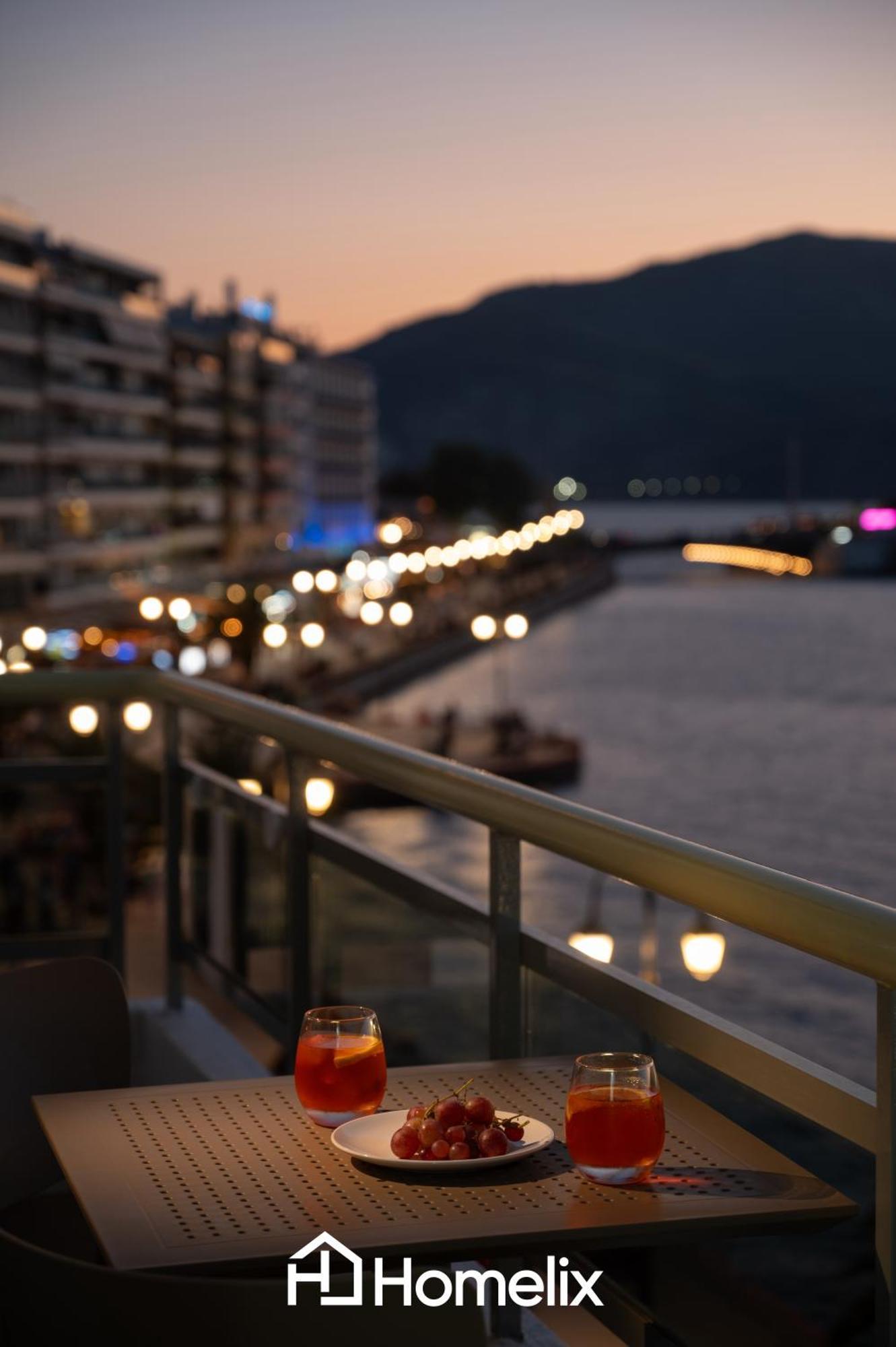 Amaya - Sea View Suites Халкида Экстерьер фото